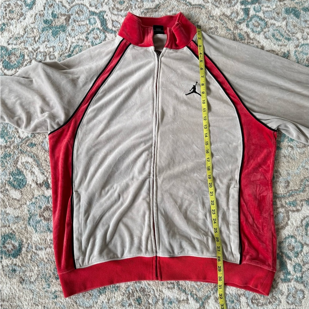 Super cool Air Jordan Velvet Vintage Warm Up Jacket Size XXL soft gray & red - Picture 14 of 15